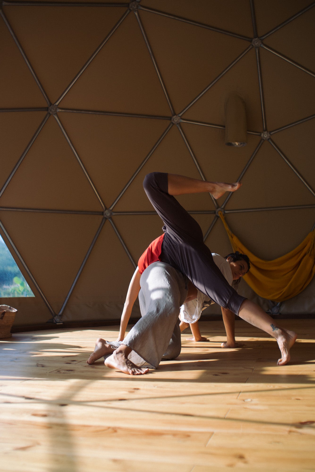 Contact Improvisation Dance Workshop