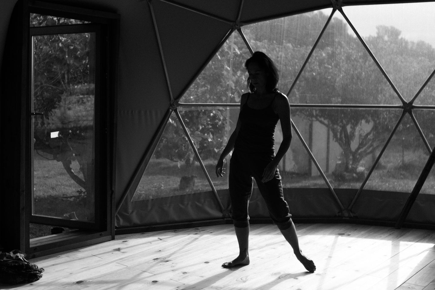 Contact Improvisation Dance Workshop